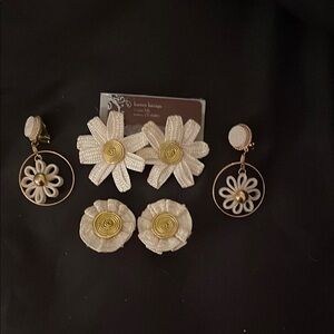 Whimsical White and Gold Floral Earrings Set